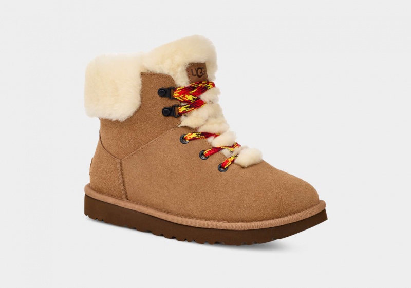 Cizme Ugg Clasici Mini Alpine Dantela Dama Maro | 0135PWJEA